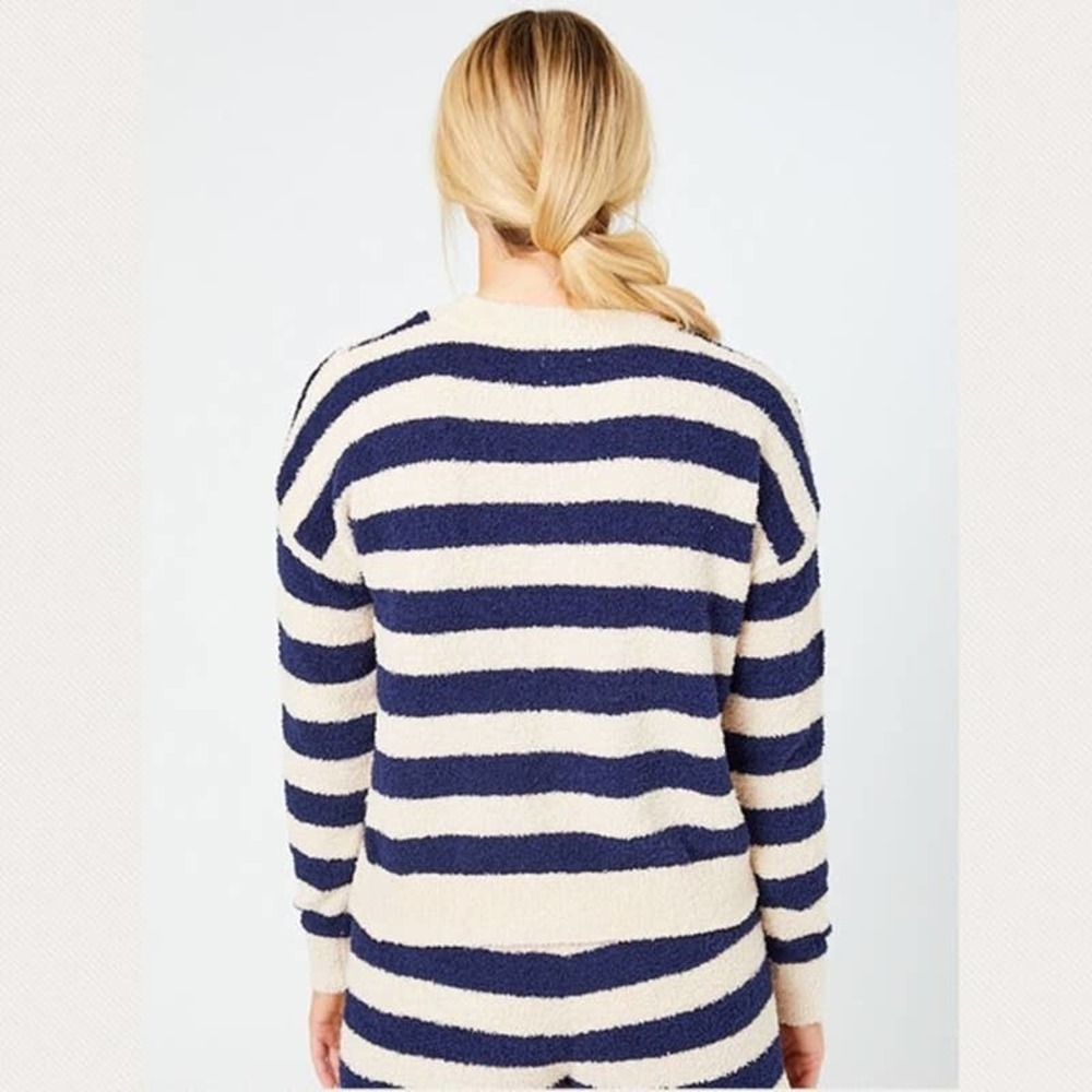 SOLD LIVE Semi Crop Chenille Sweater NEW L Chenille Sweater - Picture 3 of 5